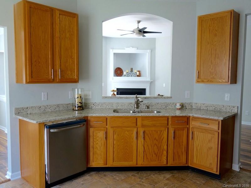 8204 Chatsworth Dr, Indian Land, SC 29707