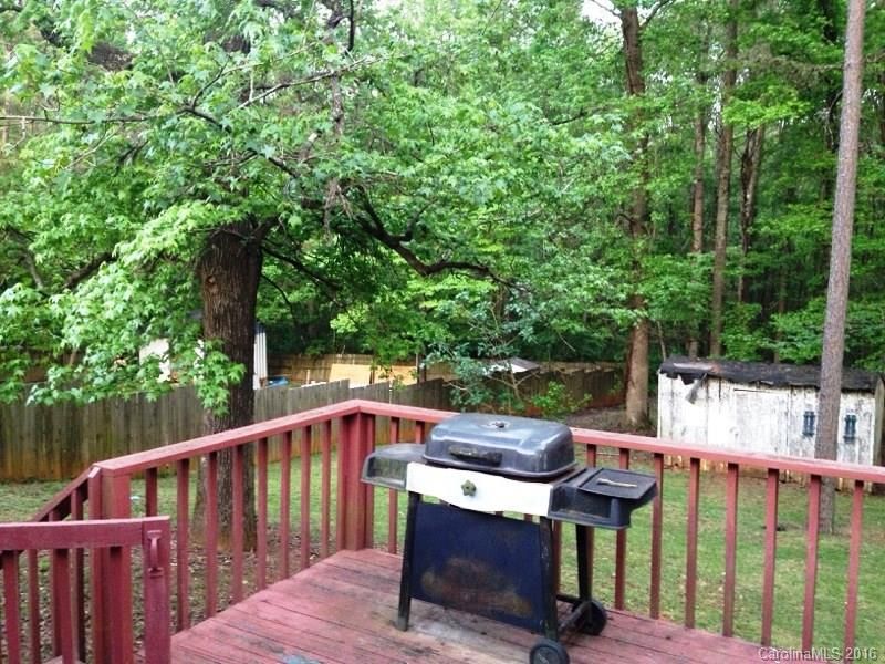 8217 Walnut Creek Ln, Charlotte, NC 28227