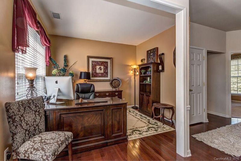 4418 Hunter Ct, Harrisburg, NC 28075
