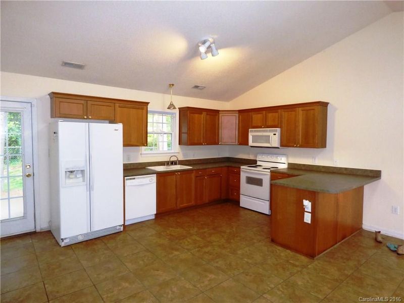 10116 Earney Dr, Charlotte, NC 28214
