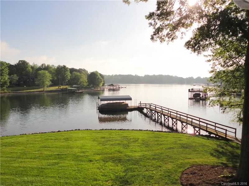4584 Giles Ave, Sherrills Ford, NC 28673