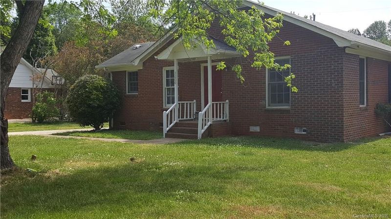 3200 Cross Winds Rd, Charlotte, NC 28227