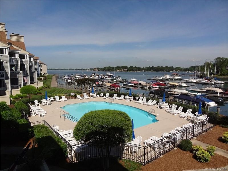 18741 Vineyard Point Ln #29, Cornelius, NC 28031