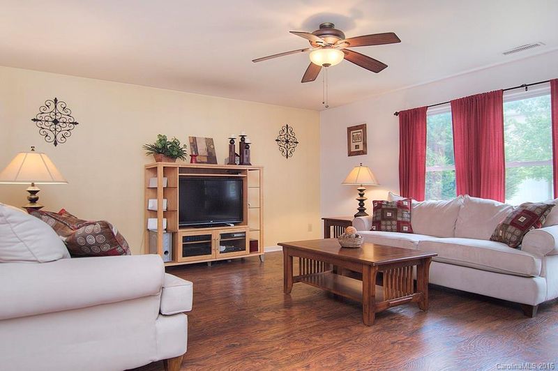 6018 Laurent Ave #113, Fort Mill, SC 29715
