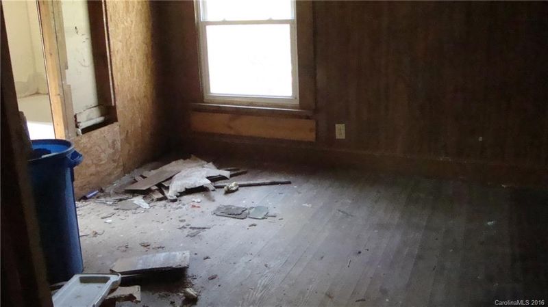 330 D St, Lincolnton, NC 28092