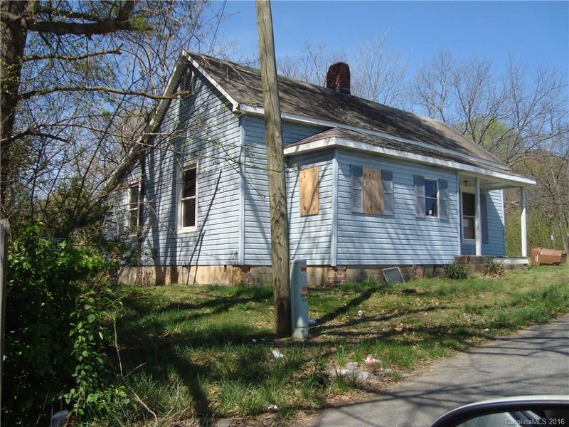 330 D St, Lincolnton, NC 28092