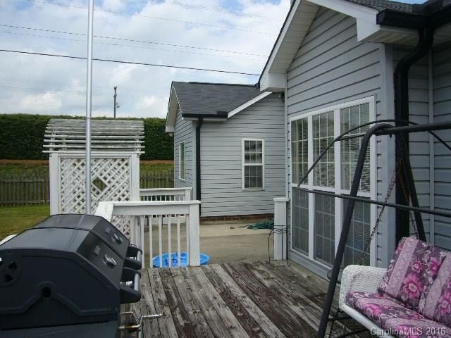 606 Gable Oaks Ln, Concord, NC 28027