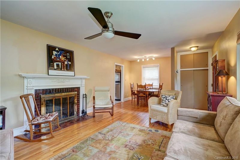 2321 Arnold Dr, Charlotte, NC 28205