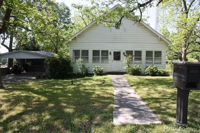 105 Duke St, Great Falls, SC 29055