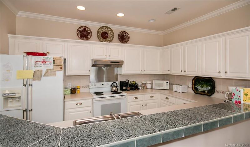 1225 Torrence Cir #19, Davidson, NC 28036