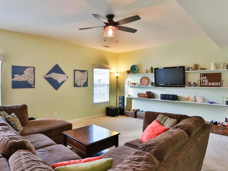 11025 Hat Creek Ln, Davidson, NC 28036