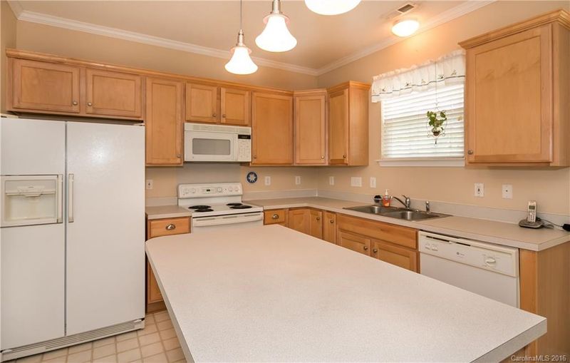 4316 Canipe Dr, Charlotte, NC 28269