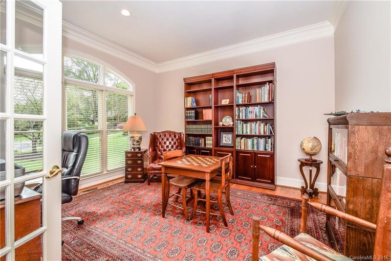 18604 River Crossing Blvd, Davidson, NC 28036