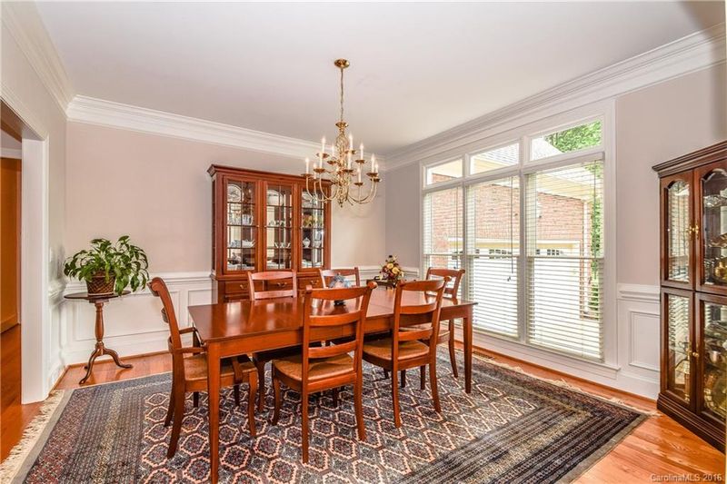 18604 River Crossing Blvd, Davidson, NC 28036