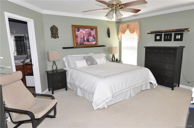 412 Sugar Maple Dr, Tega Cay, SC 29708