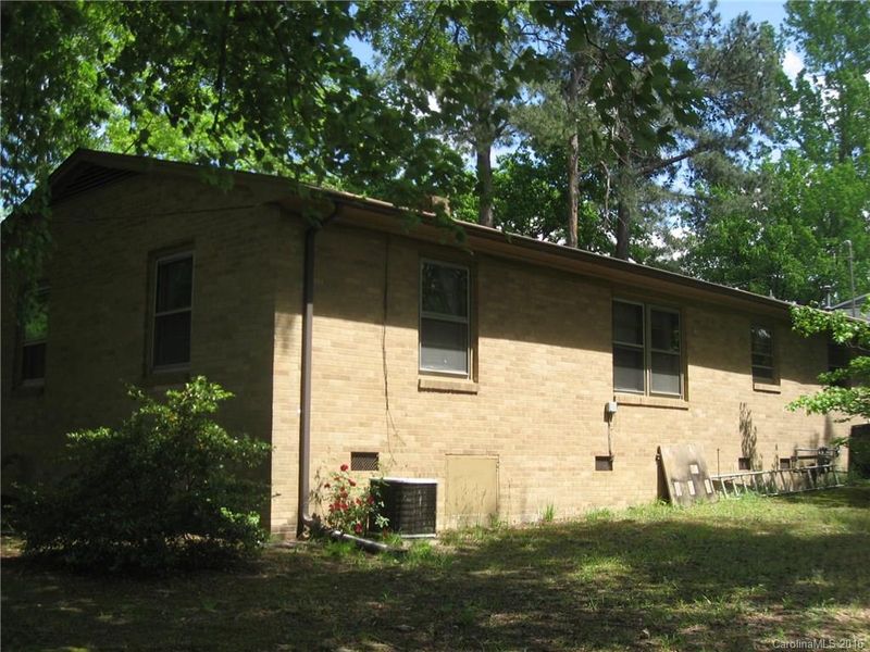433 N Pine St #4-6, Cherryville, NC 28021