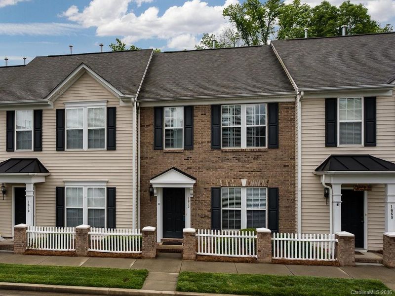 1672 Chamberside Dr #132, Rock Hill, SC 29730