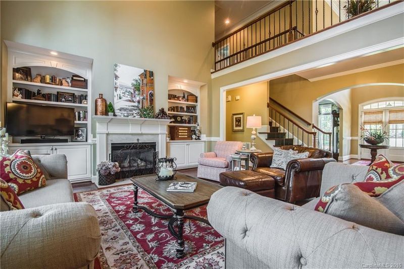 7413 Stonehaven Dr, Waxhaw, NC 28173