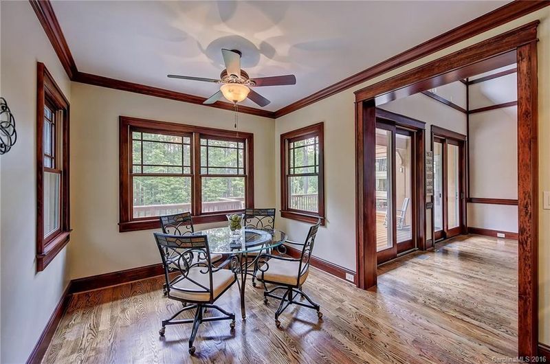 248 Grasshopper Cir, Mooresville, NC 28117