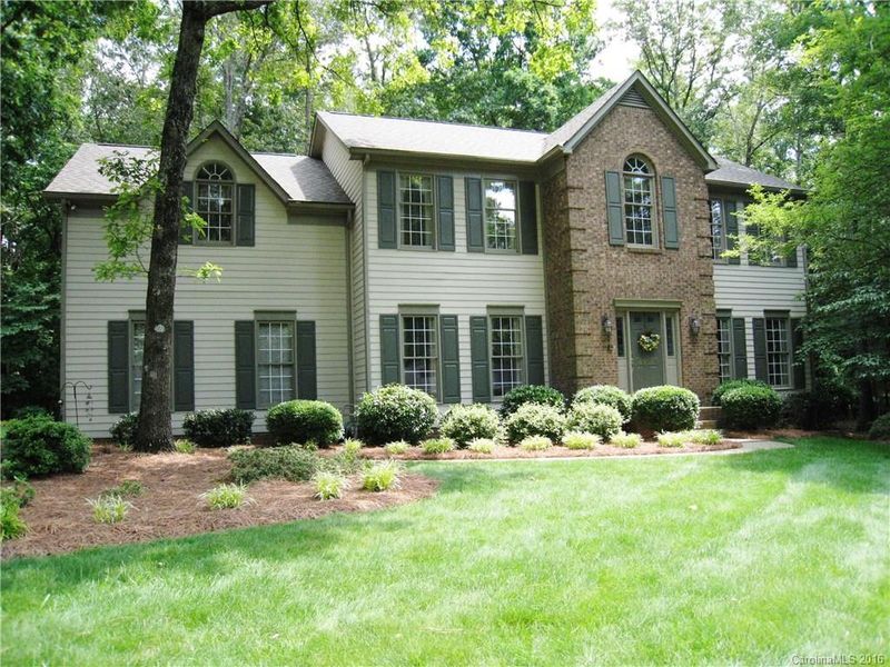 4902 Derbyshire Dr #17, Charlotte, NC 28270