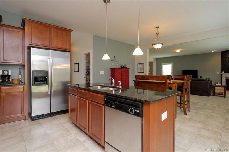 3014 Amaranth Dr, Tega Cay, SC 29708