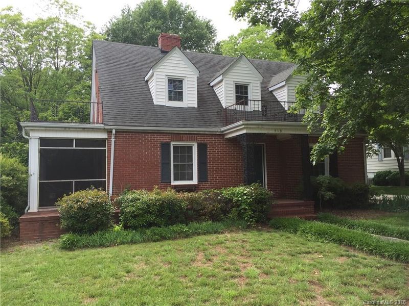 418 Poplar St, Lincolnton, NC 28092
