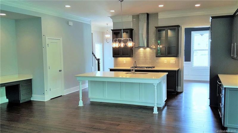 1017 N Sharon Amity Rd #1, Charlotte, NC 28211