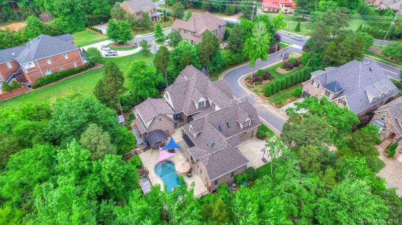 7120 Old Providence Rd, Charlotte, NC 28226