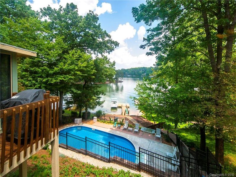 1110 Palmyra Dr #110, Tega Cay, SC 29708