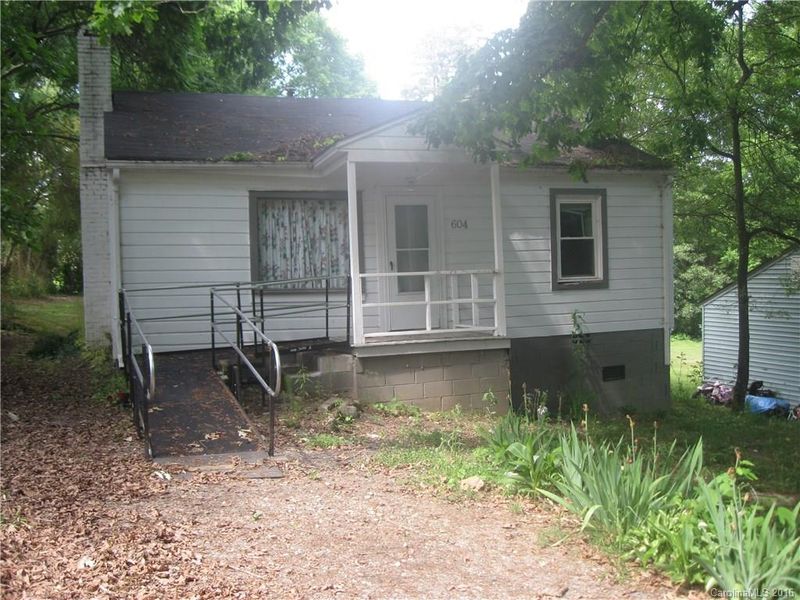 604 8th Ave, Gastonia, NC 28054
