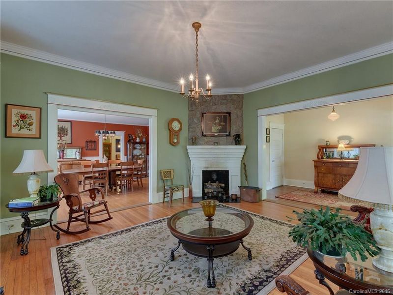 123 Summit Ave, Mount Holly, NC 28120