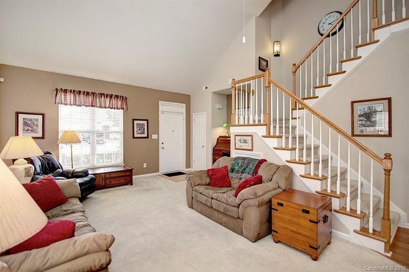 7438 Sparkleberry Dr, Indian Trail, NC 28079