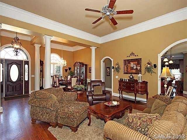 2594 Berne Ln, Sherrills Ford, NC 28673