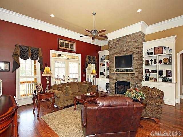 2594 Berne Ln, Sherrills Ford, NC 28673