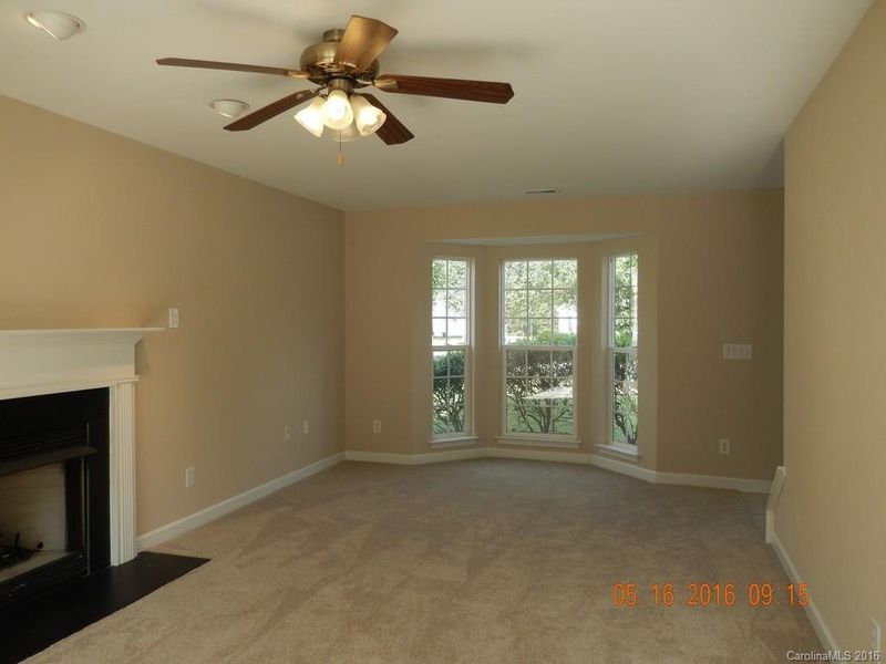 11226 Pointer Ridge Dr, Charlotte, NC 28214