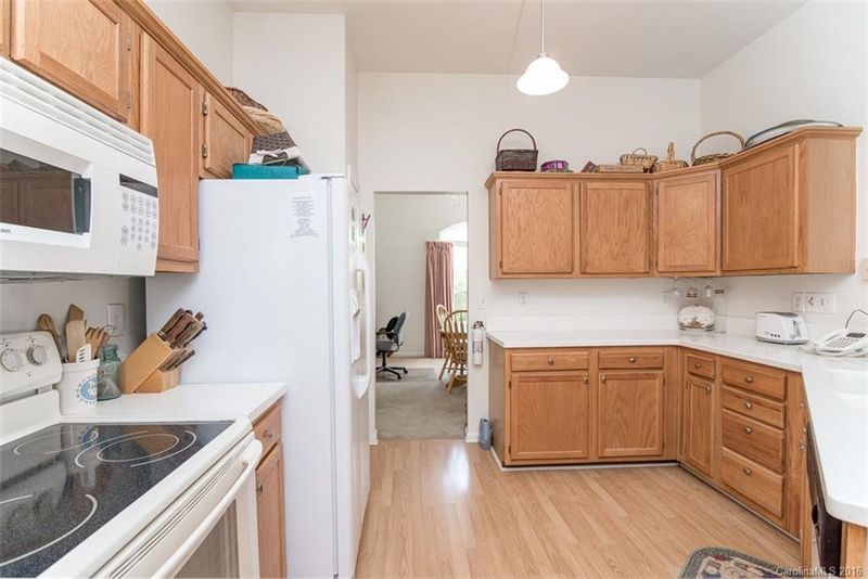 2540 Bricker Dr, Charlotte, NC 28273