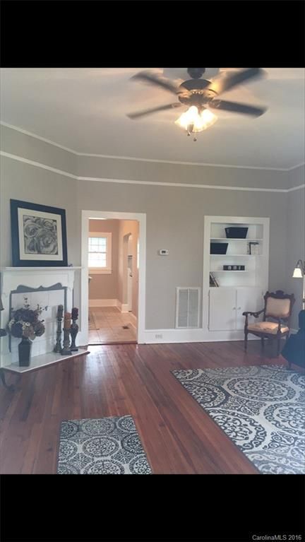 402 E 3rd St, Kannapolis, NC 28083