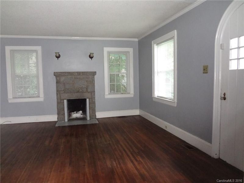 2754 Commonwealth Ave, Charlotte, NC 28205