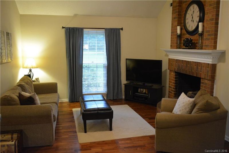 2739 Lytham Dr #21, Charlotte, NC 28210