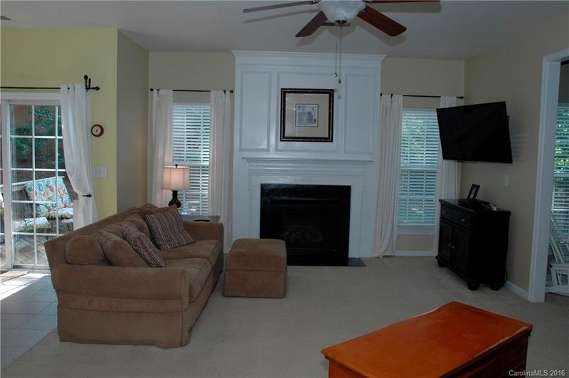 321 Brixham Pl, Fort Mill, SC 29708