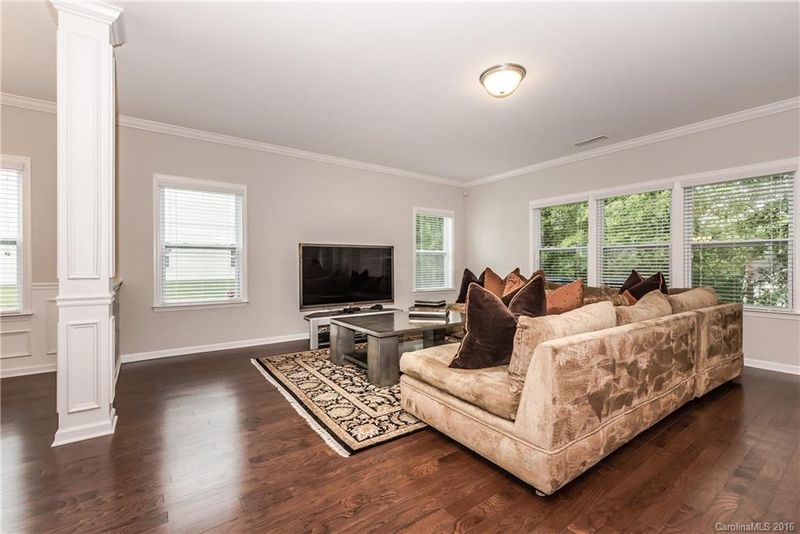 11628 Southcrest Ln, Pineville, NC 28134