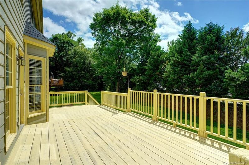 11508 Falling Leaves Dr #7, Charlotte, NC 28277
