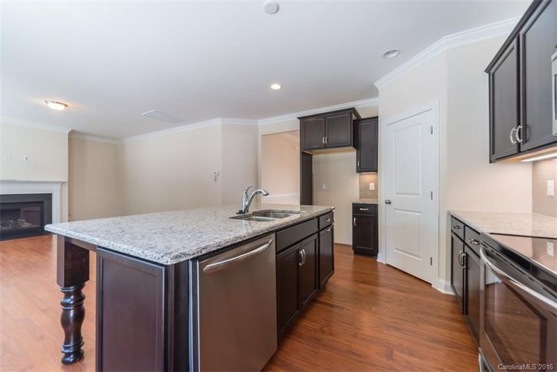 7628 Cushing Dr #75, Charlotte, NC 28216