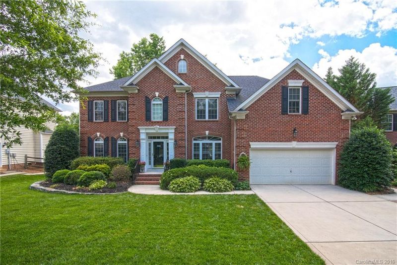 610 Birchwood Dr, Waxhaw, NC 28173