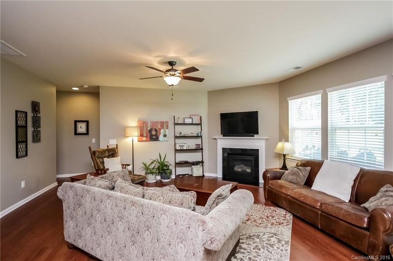 4915 Smiling Dr, Harrisburg, NC 28075