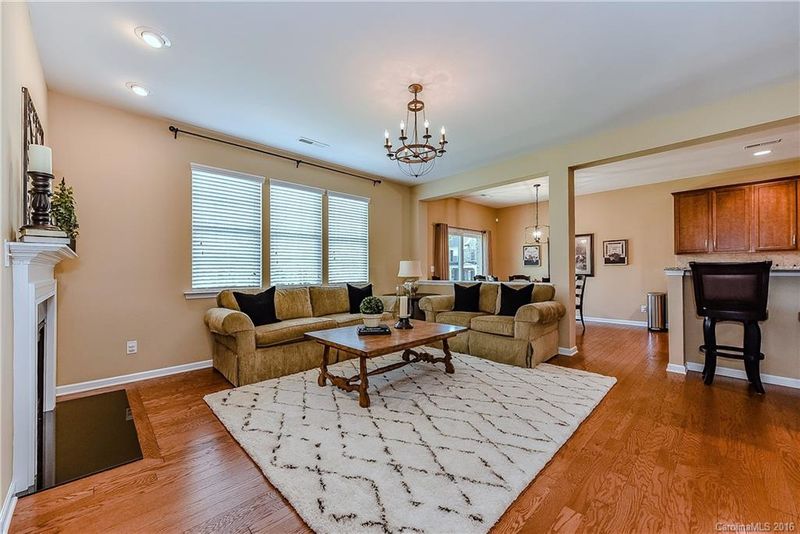9604 Woburn Rd, Charlotte, NC 28277
