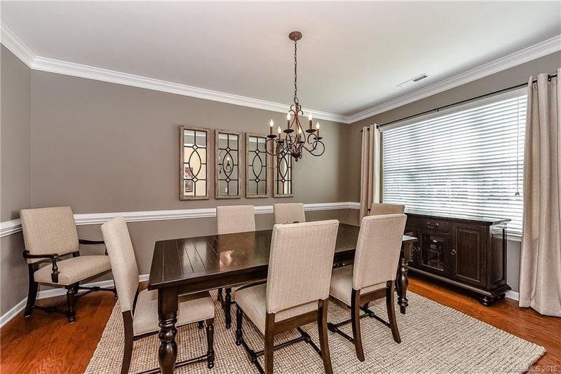 9604 Woburn Rd, Charlotte, NC 28277