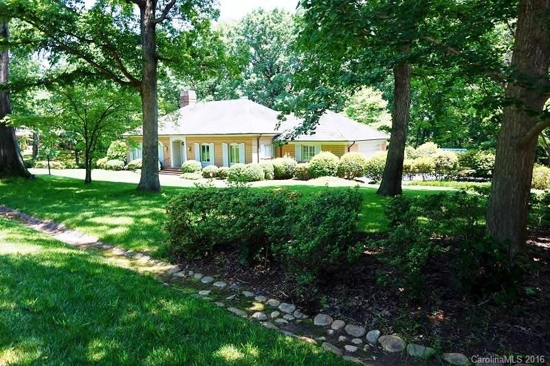 720 2nd Avenue Dr NE, Conover, NC 28613