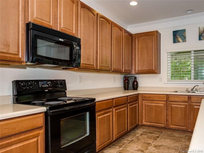 523 Nanny Point Dr, Monroe, NC 28110