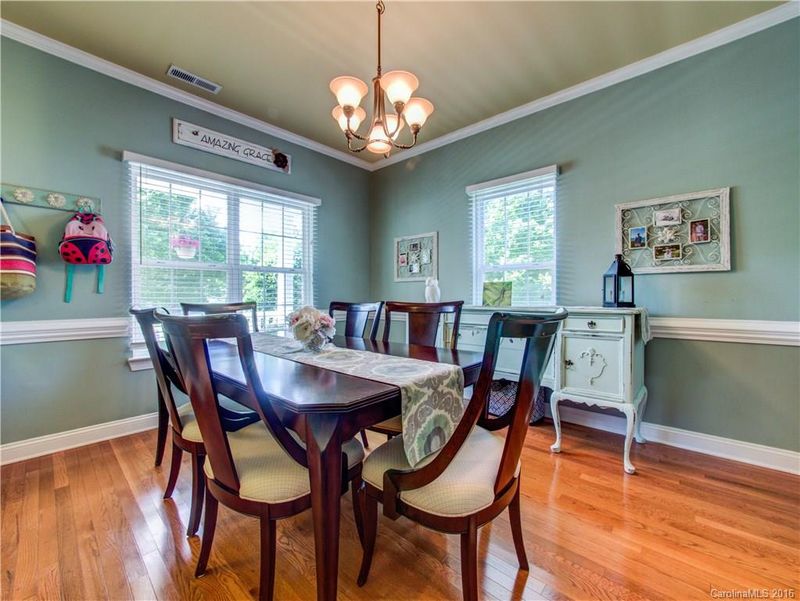 10101 Victoria Blake Dr, Cornelius, NC 28031